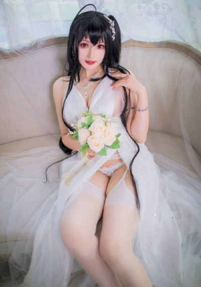 痴汉电车侵犯女学生电车痴汉视频