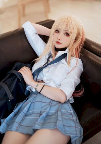 多个美女圣水调教vk
