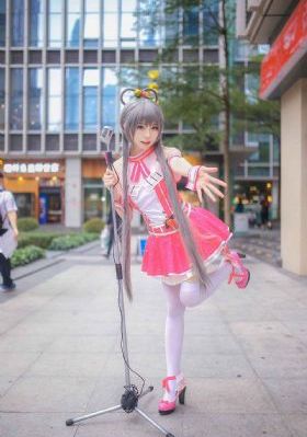 《早恋》