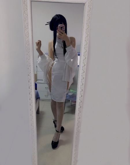 卿本佳人 在线