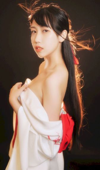 涓子三级在线观看