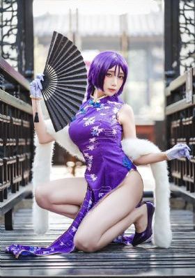 全黄h全肉打开双腿调教视频